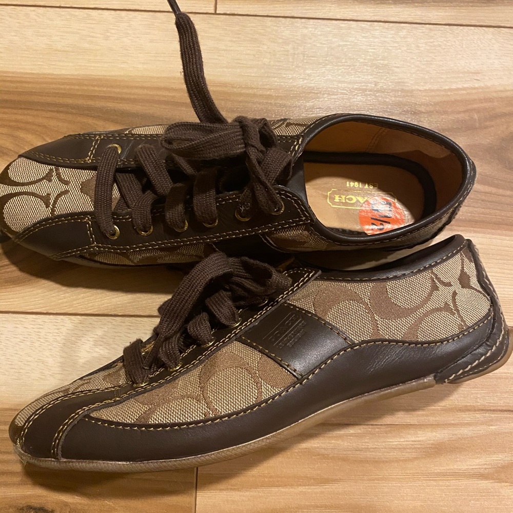 COACH Brown/ Tan Tied up shoes